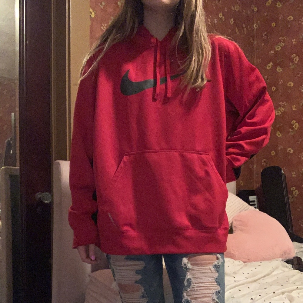 xl red nike hoodie